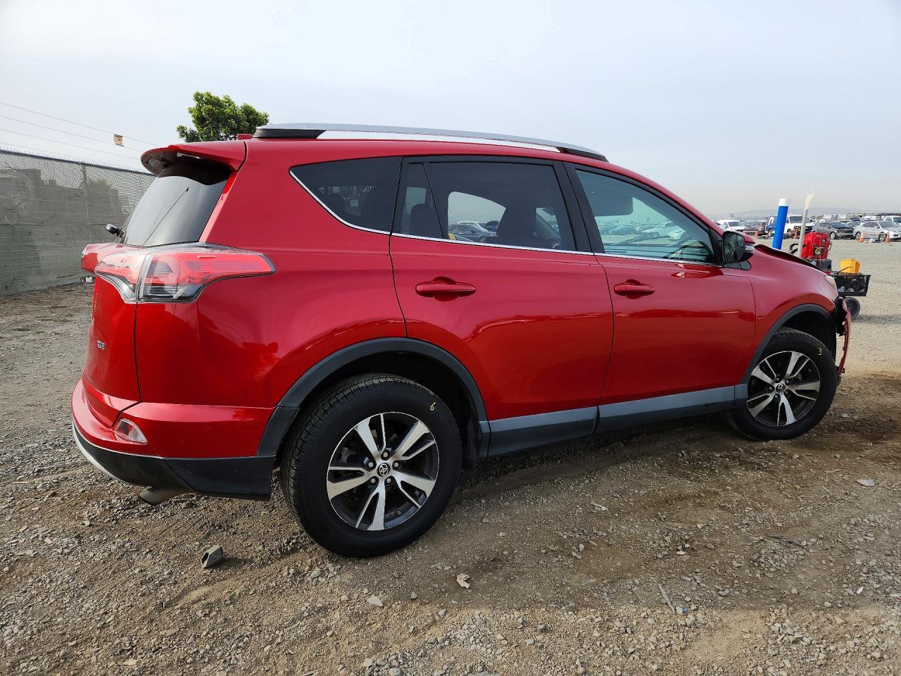2016 Toyota Rav4 Xle - zdjęcie 3