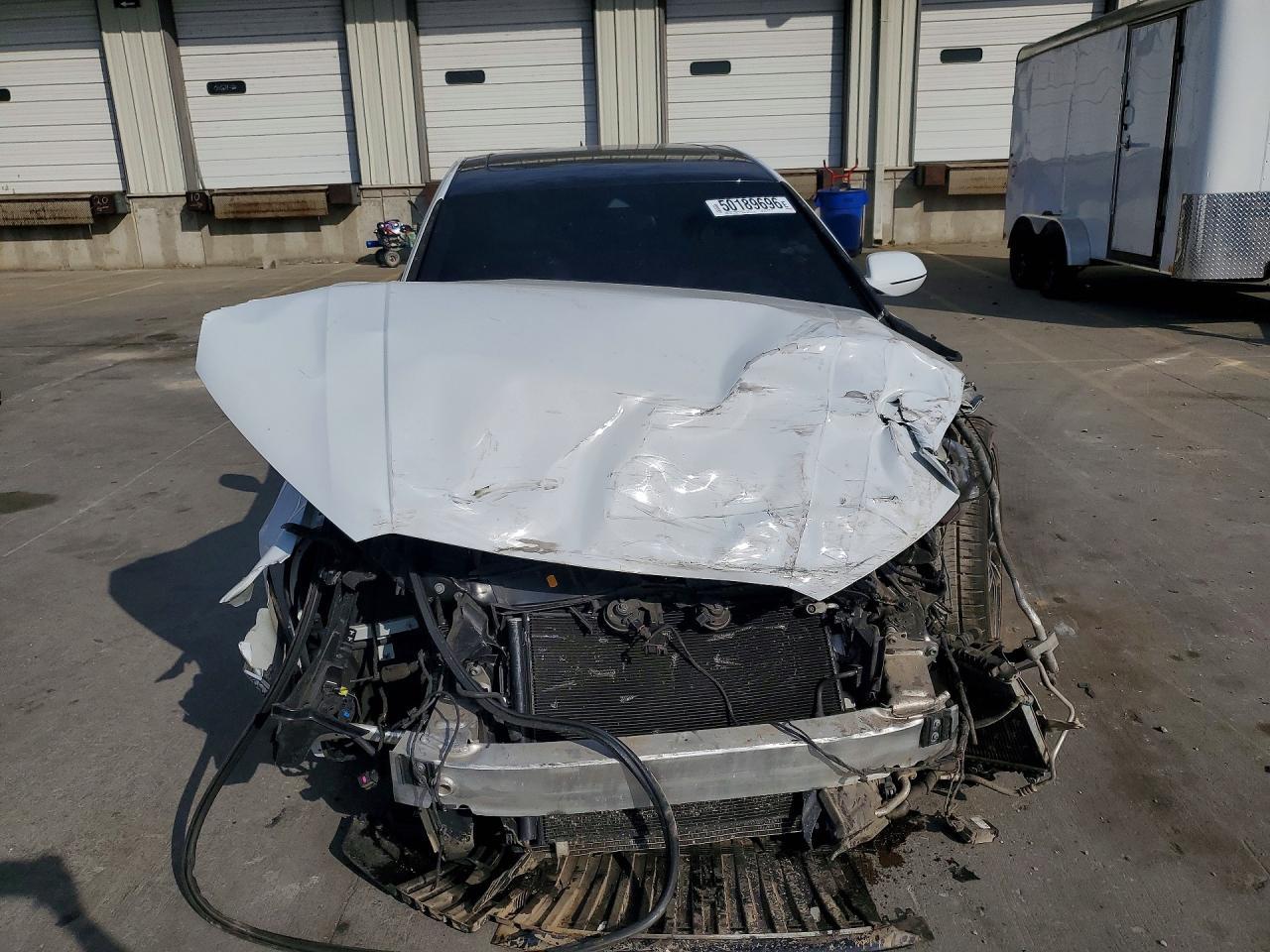 2017 Audi A8 L Quattro - zdjęcie 5