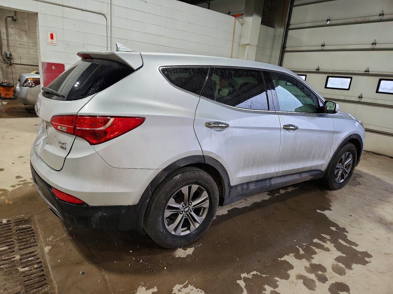 2015 Hyundai Santa Fe Sport 2.4L - zdjęcie 3