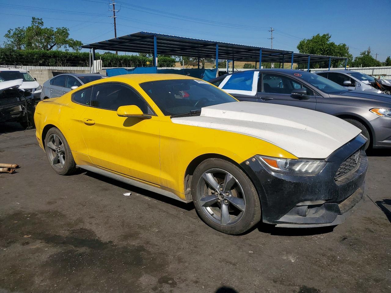 2016 Ford Mustang - zdjęcie 4