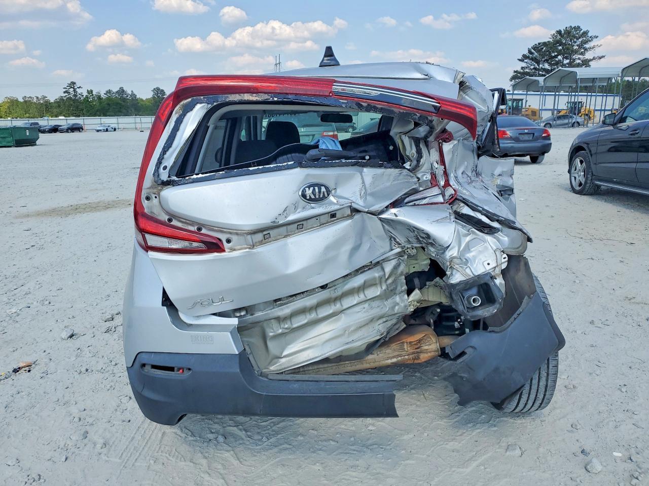 2020 Kia Soul Lx - zdjęcie 6