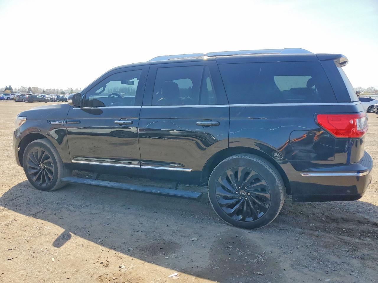 2020 Lincoln Navigator Reserve - zdjęcie 2