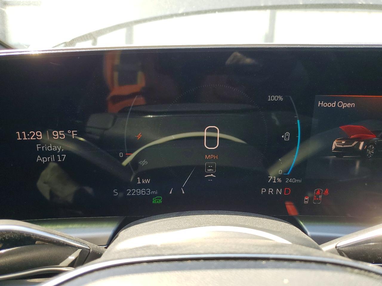 2024 Cadillac Lyriq Sport - zdjęcie 9