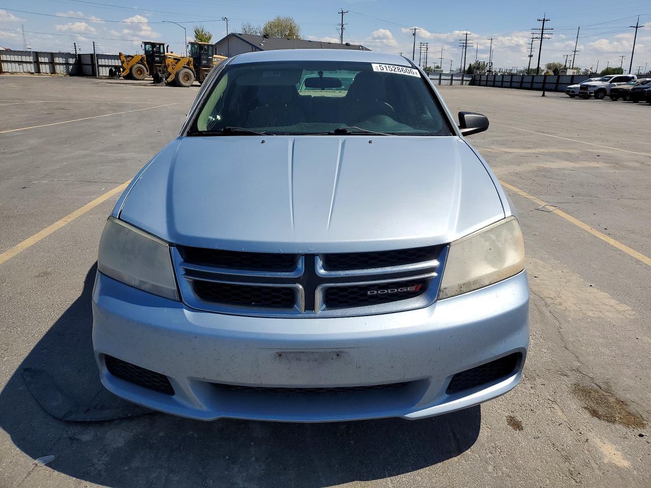 Dodge Avenger - zdjęcie 5