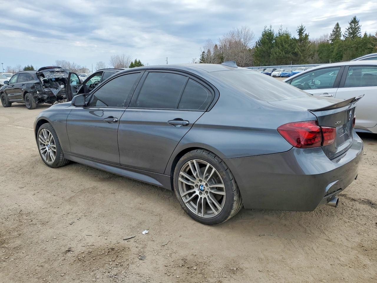 2016 BMW 340 Xi - zdjęcie 2