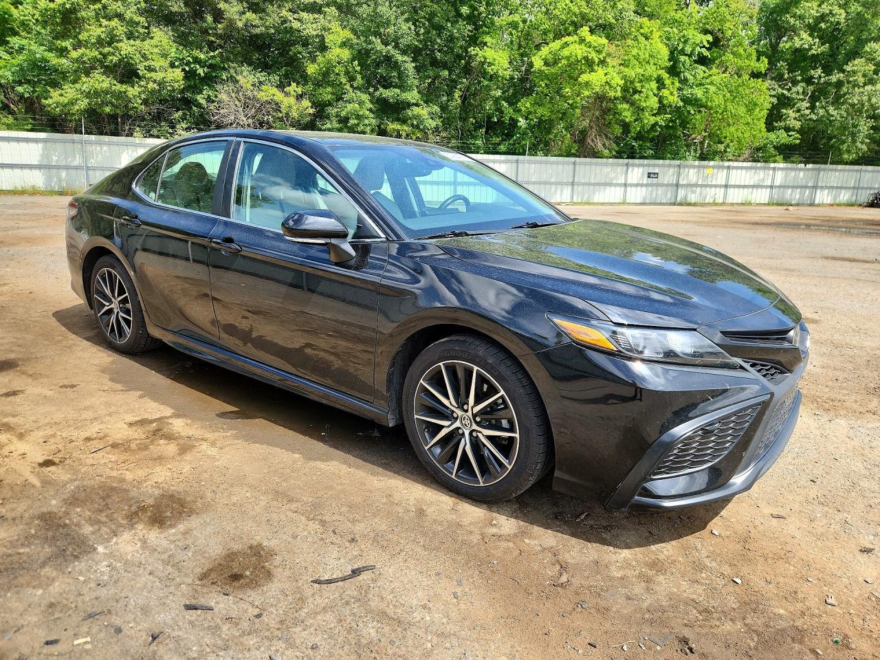 2023 Toyota Camry Se - zdjęcie 4