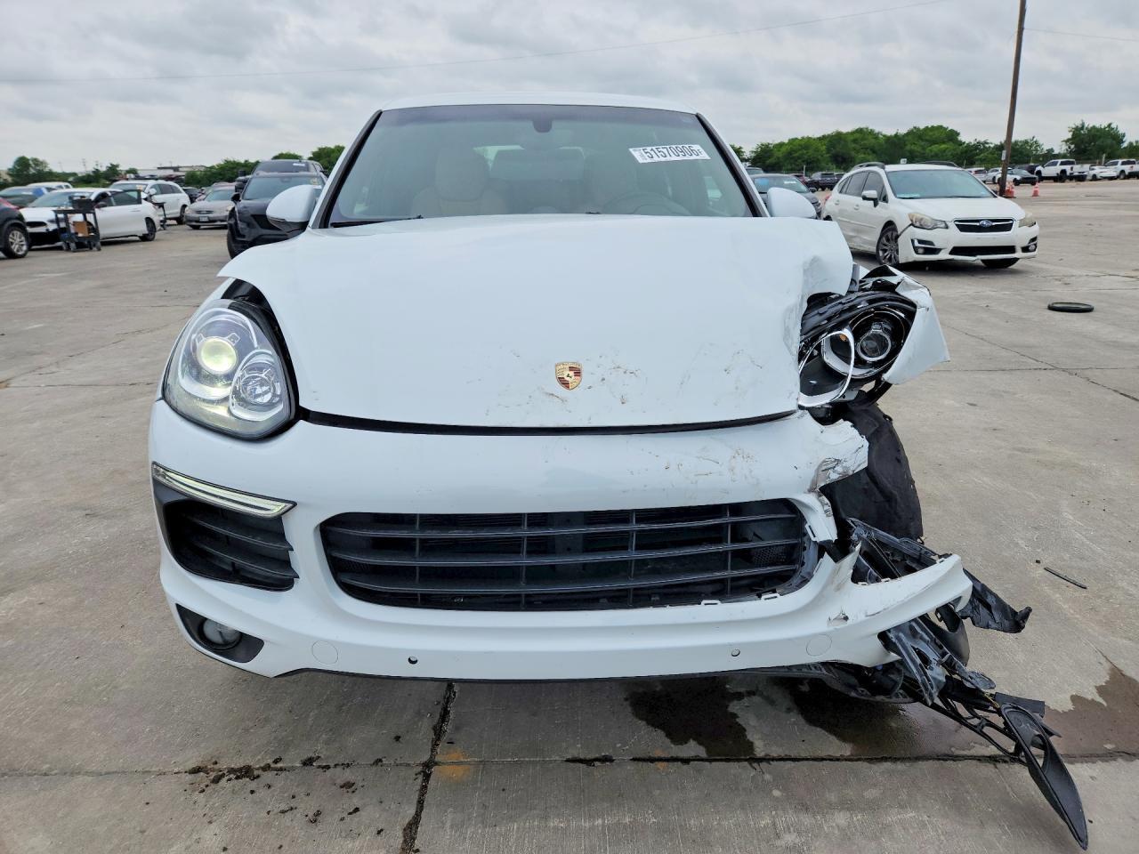 2016 Porsche Cayenne - zdjęcie 5