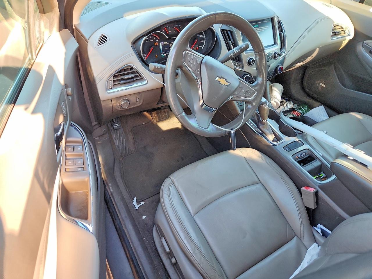 2017 Chevrolet Cruze Premier - zdjęcie 8