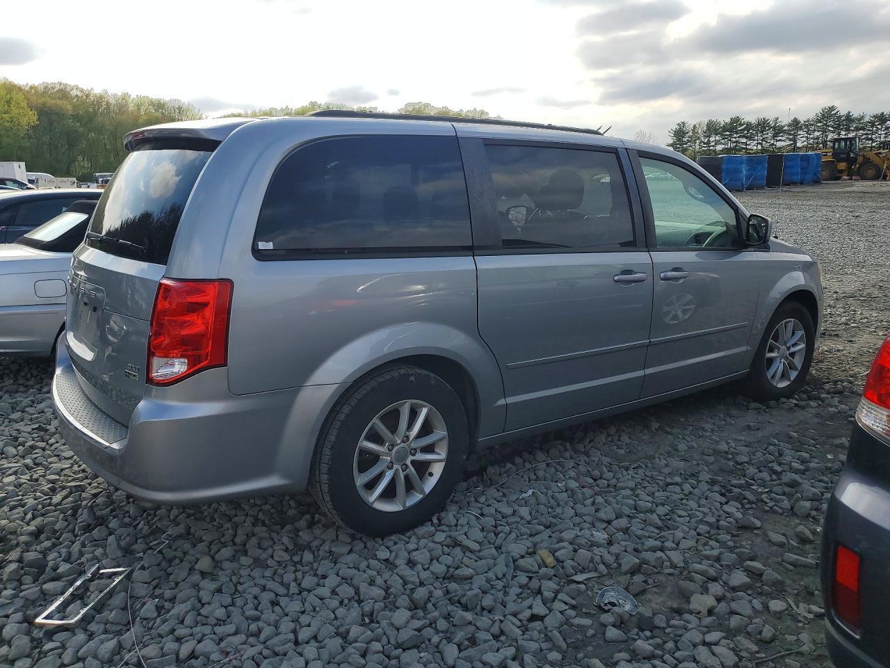 2015 Dodge Grand Caravan - zdjęcie 3