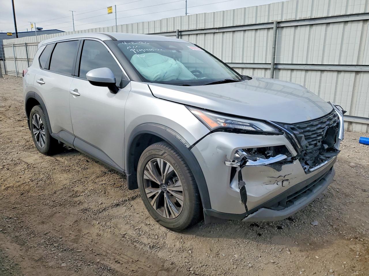 2023 Nissan Rogue Sv - zdjęcie 4