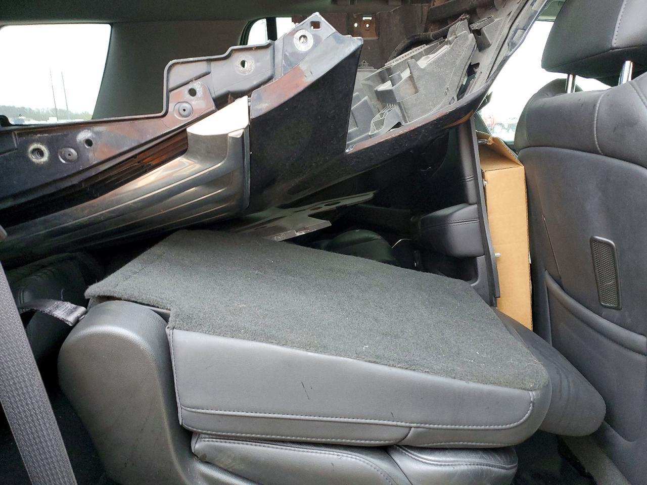 2018 Cadillac Escalade Luxury - zdjęcie 11