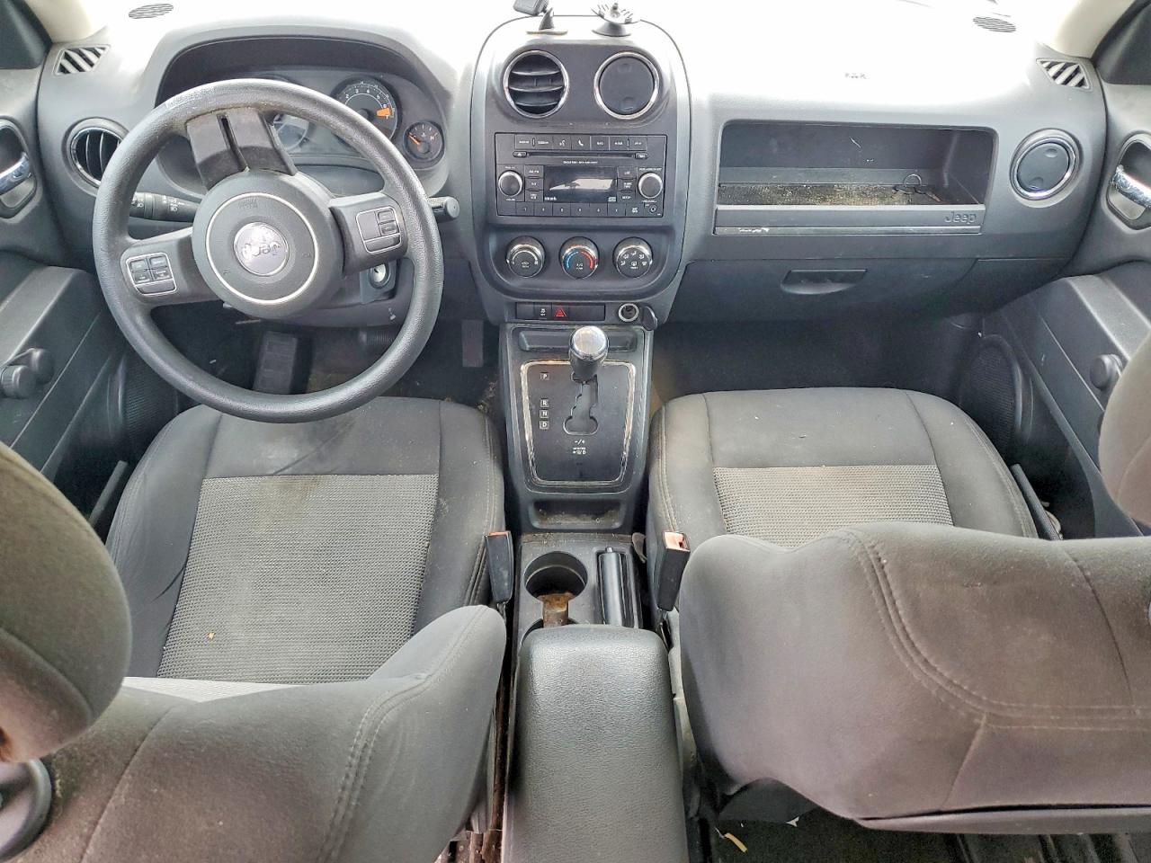 2016 Jeep Patriot - zdjęcie 8