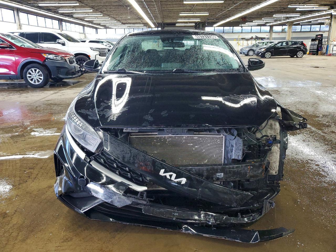 2023 Kia Forte Lxs - zdjęcie 5