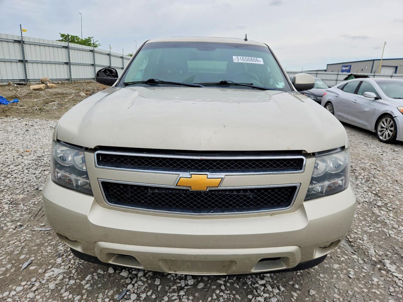 2014 Chevrolet Suburban C1500 Lt - zdjęcie 5