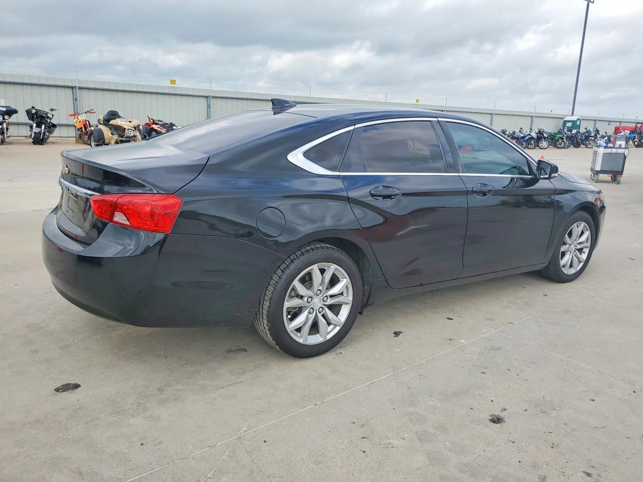 2016 Chevrolet Impala Lt - zdjęcie 3
