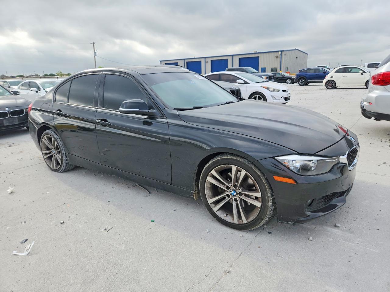 2013 BMW 328 I - zdjęcie 4