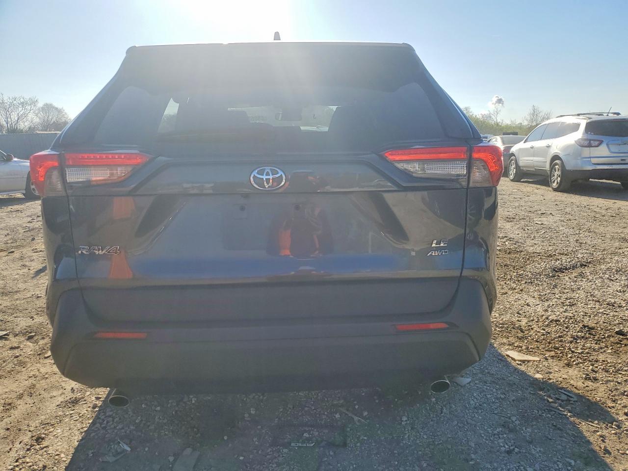 2024 Toyota Rav4 - zdjęcie 6