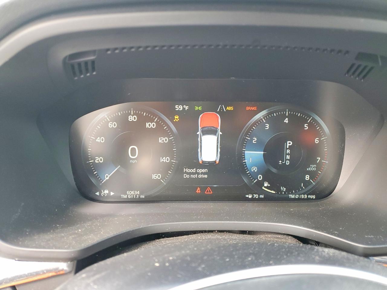 2018 Volvo Xc60 T6 Momentum - zdjęcie 9