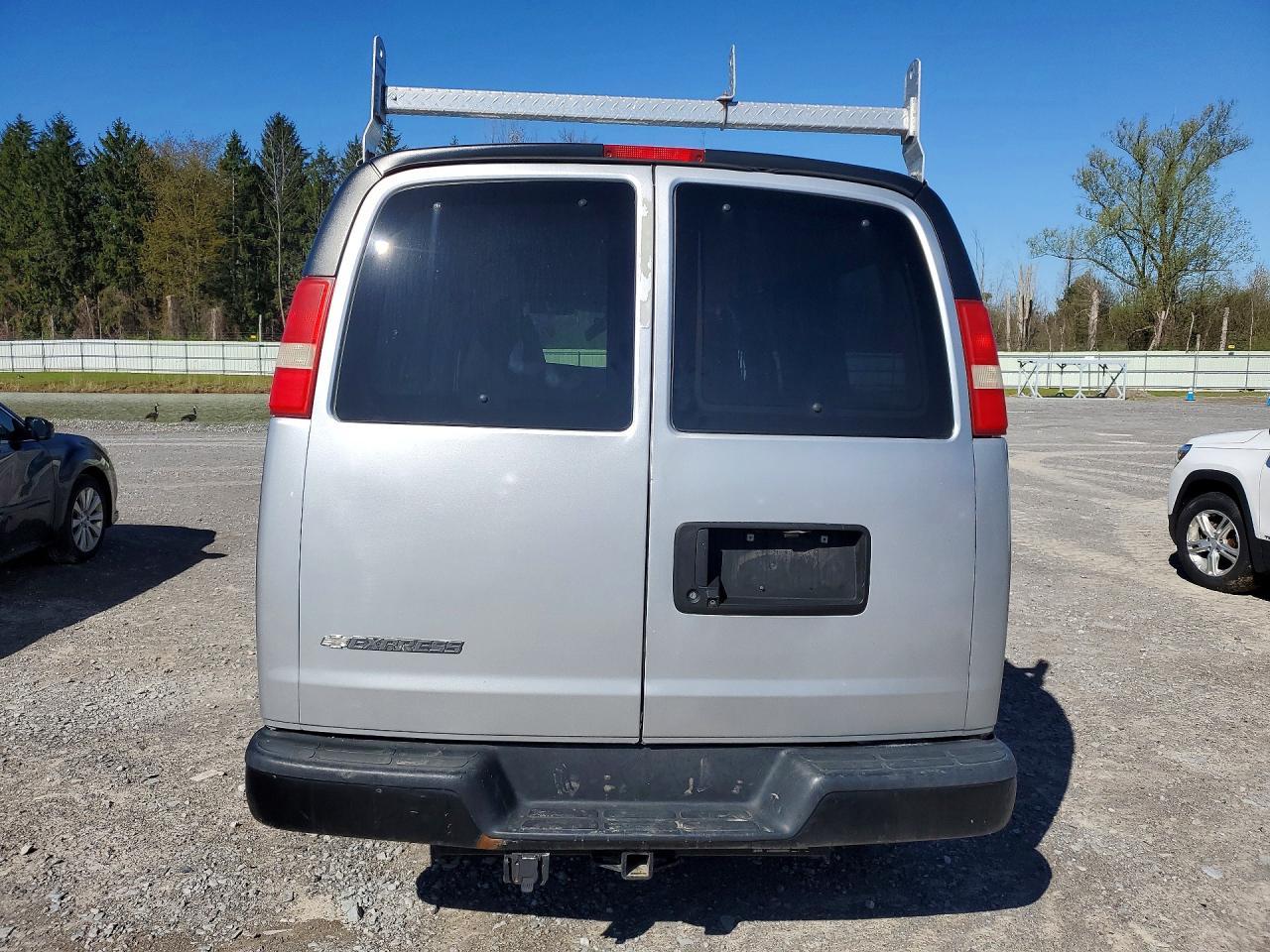 2014 Chevrolet Express G1500 Ls - zdjęcie 6