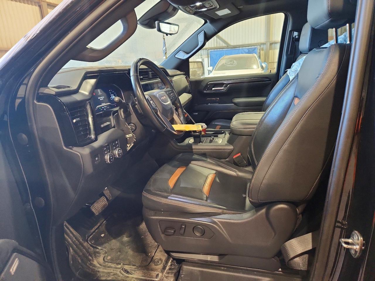 2024 GMC Sierra K1500 At4 - zdjęcie 7