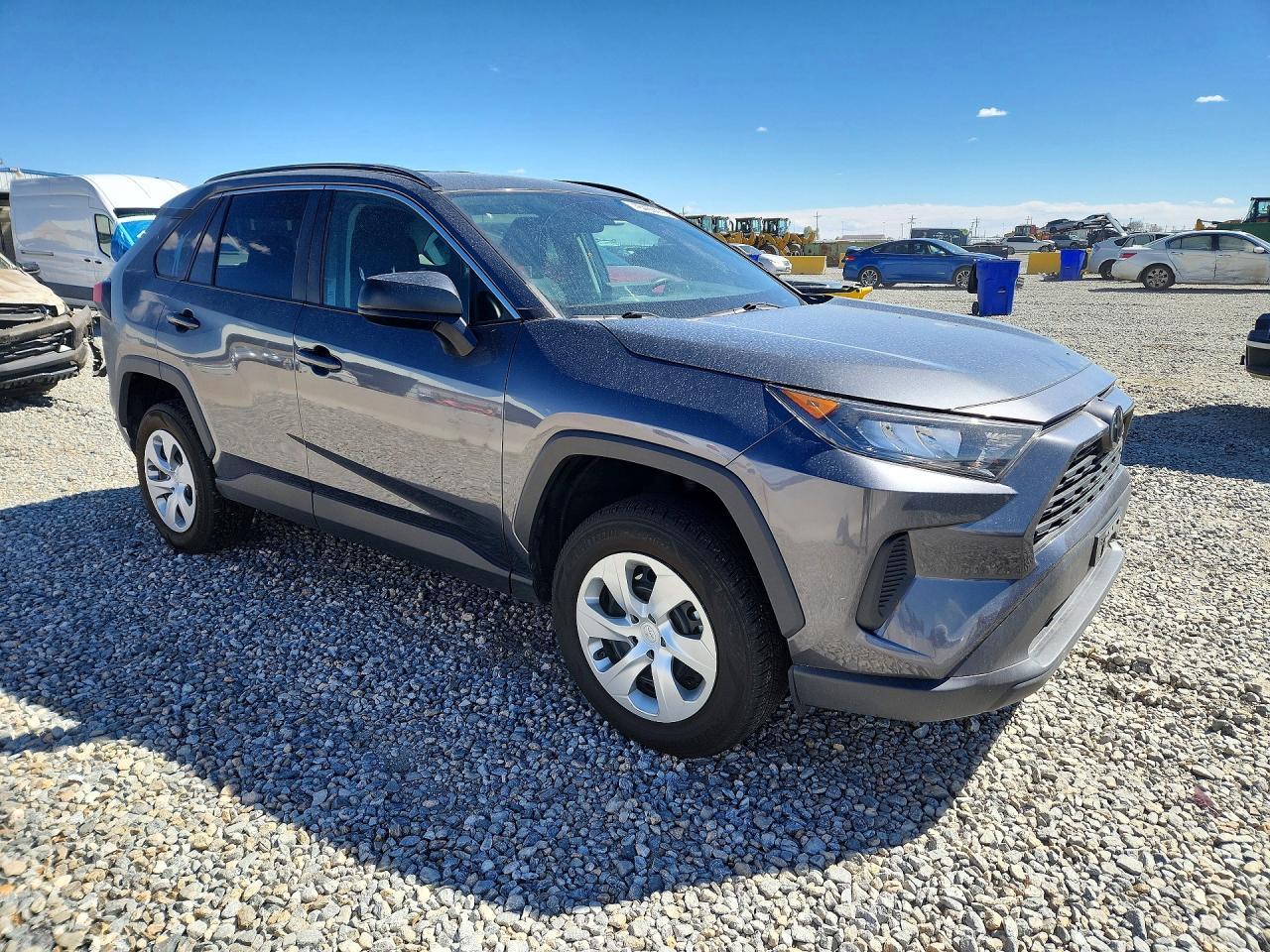 2020 Toyota Rav4 Le - zdjęcie 4