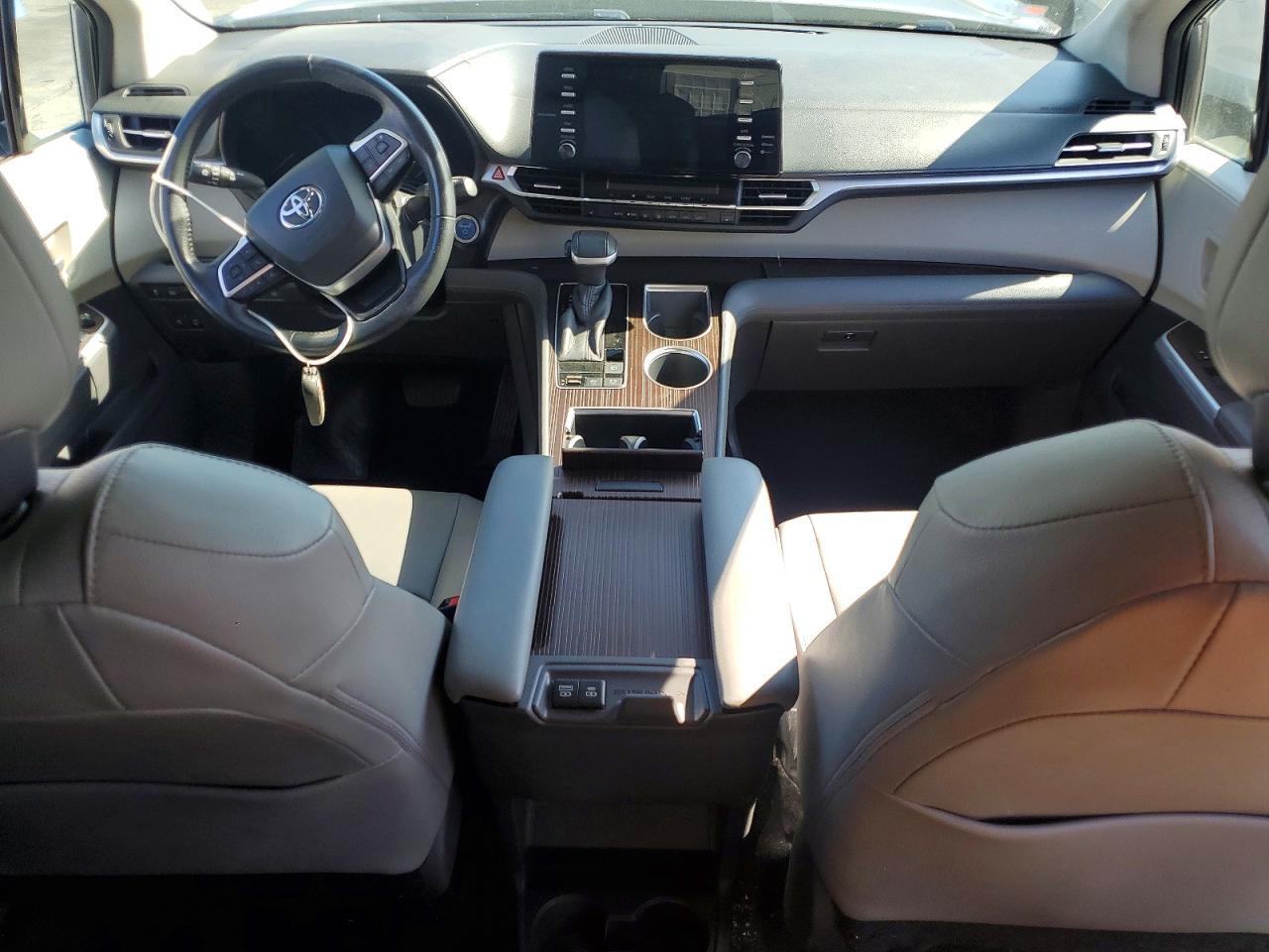 2021 Toyota Sienna Xle 7-Passenger - zdjęcie 9