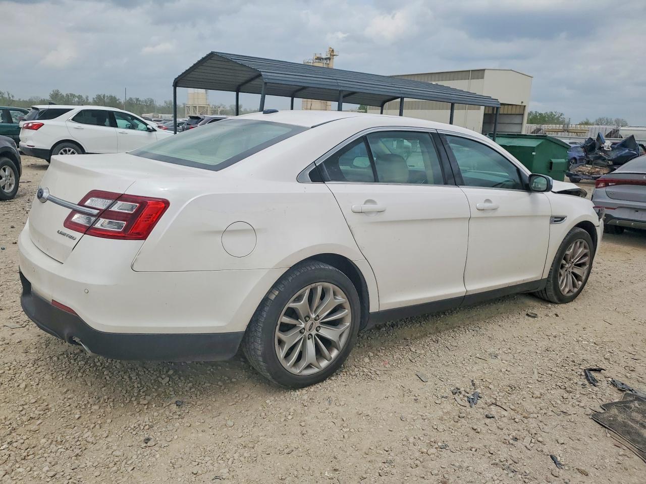 2019 Ford Taurus Limited - zdjęcie 3