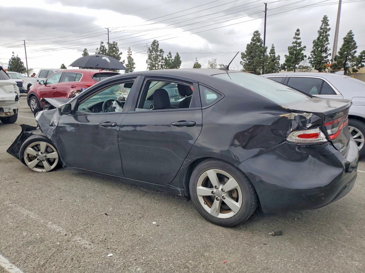 2016 Dodge Dart Sxt - zdjęcie 2