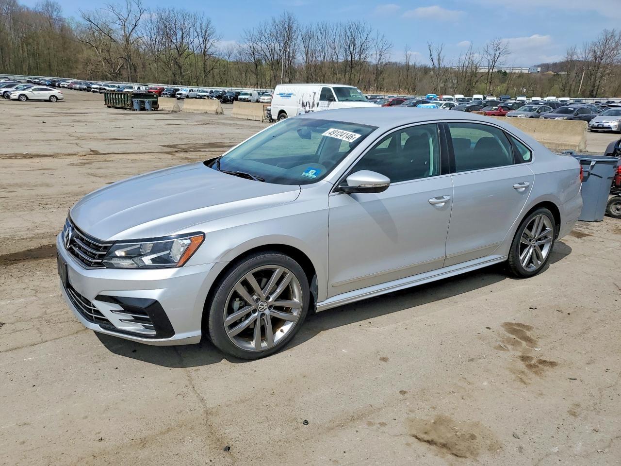 2016 Volkswagen Passat S - zdjęcie główne