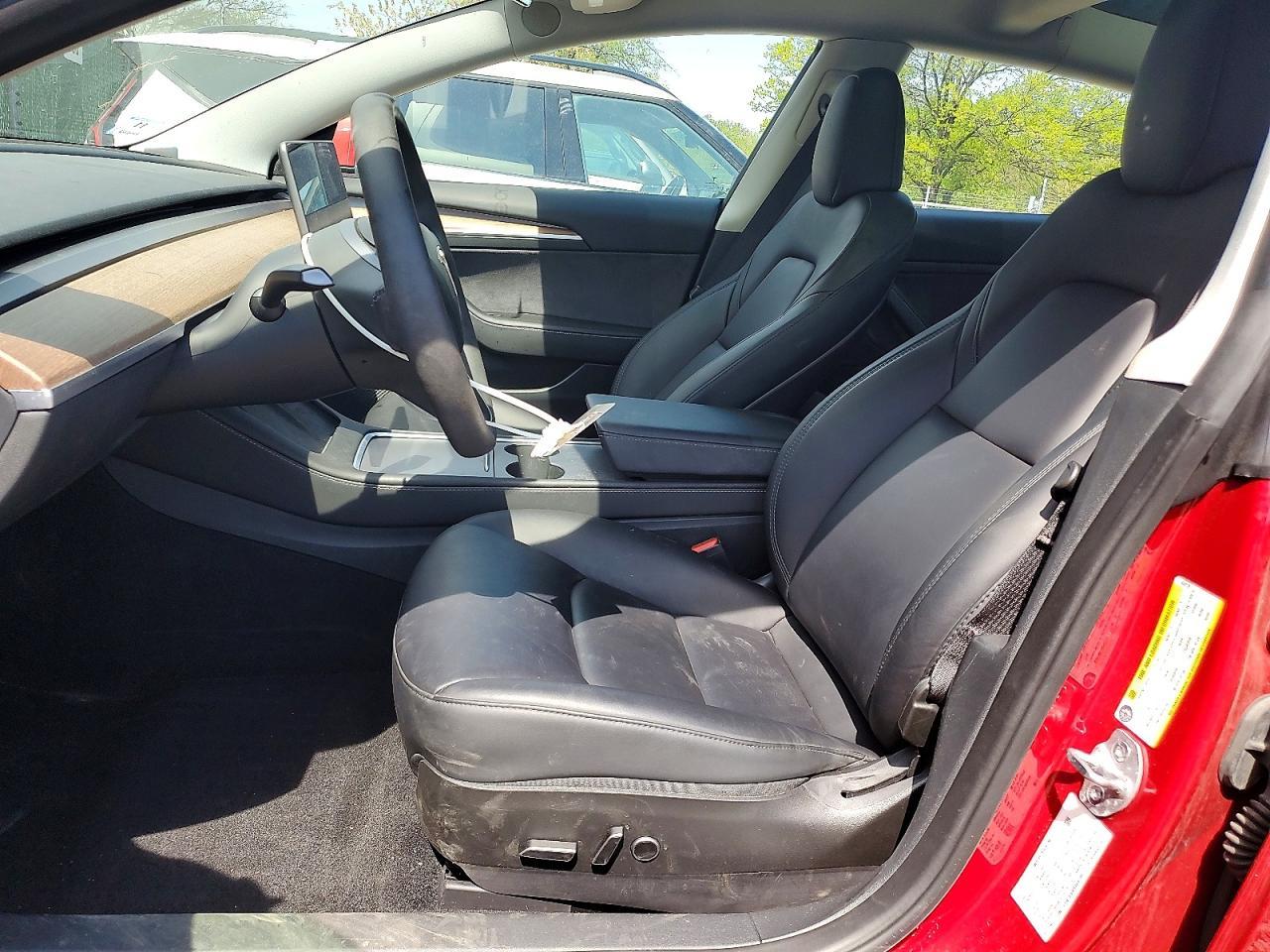 2023 Tesla Model 3 - zdjęcie 7