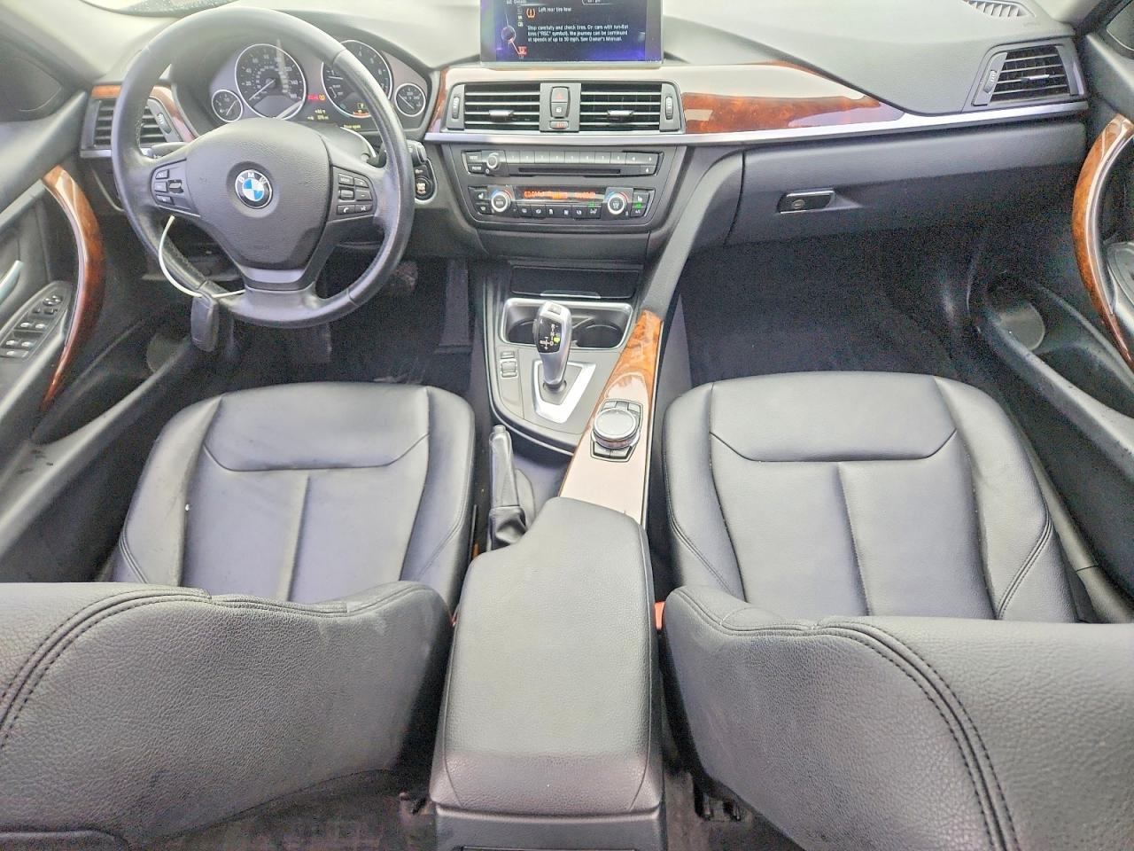 2015 BMW 320 I xDrive - zdjęcie 8