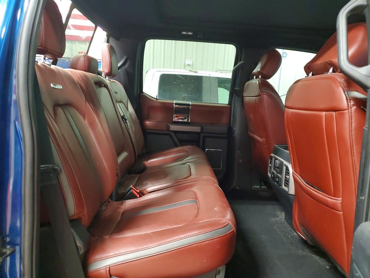 2022 Ford F350 Super Duty - zdjęcie 10