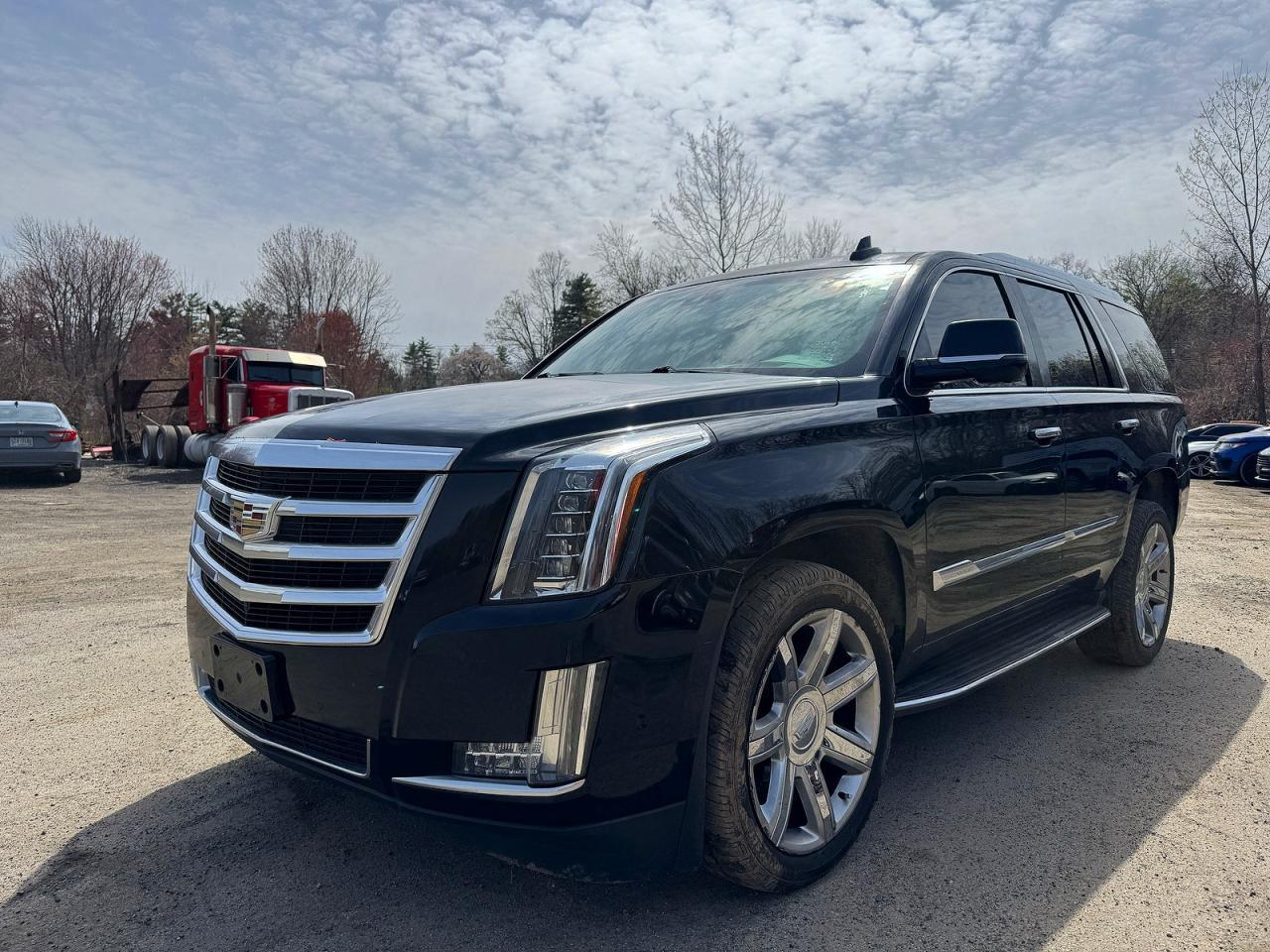 2017 Cadillac Escalade Luxury - zdjęcie 2