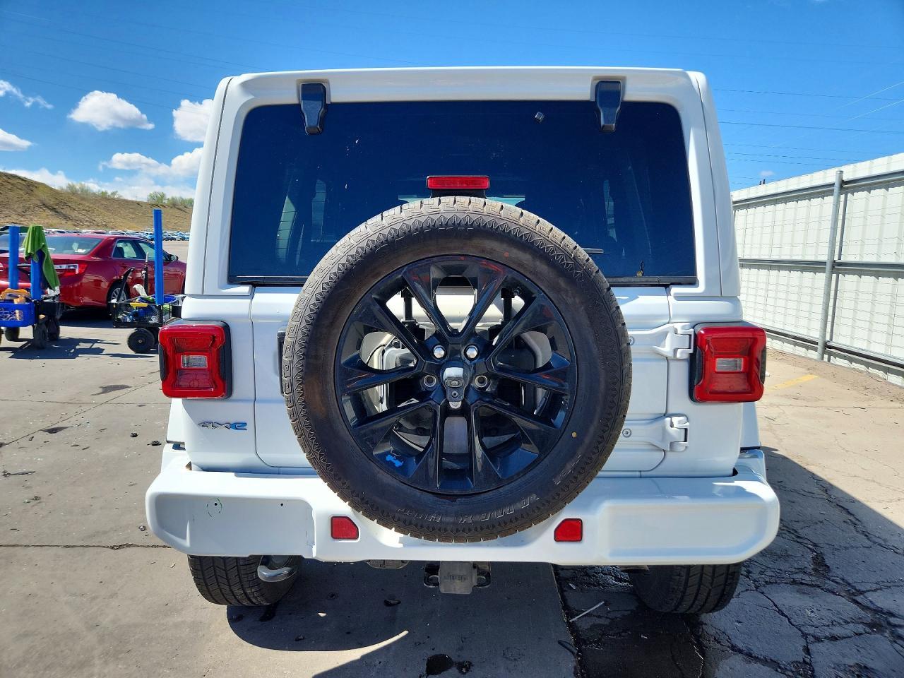 2023 Jeep Wrangler Sahara 4Xe - zdjęcie 6