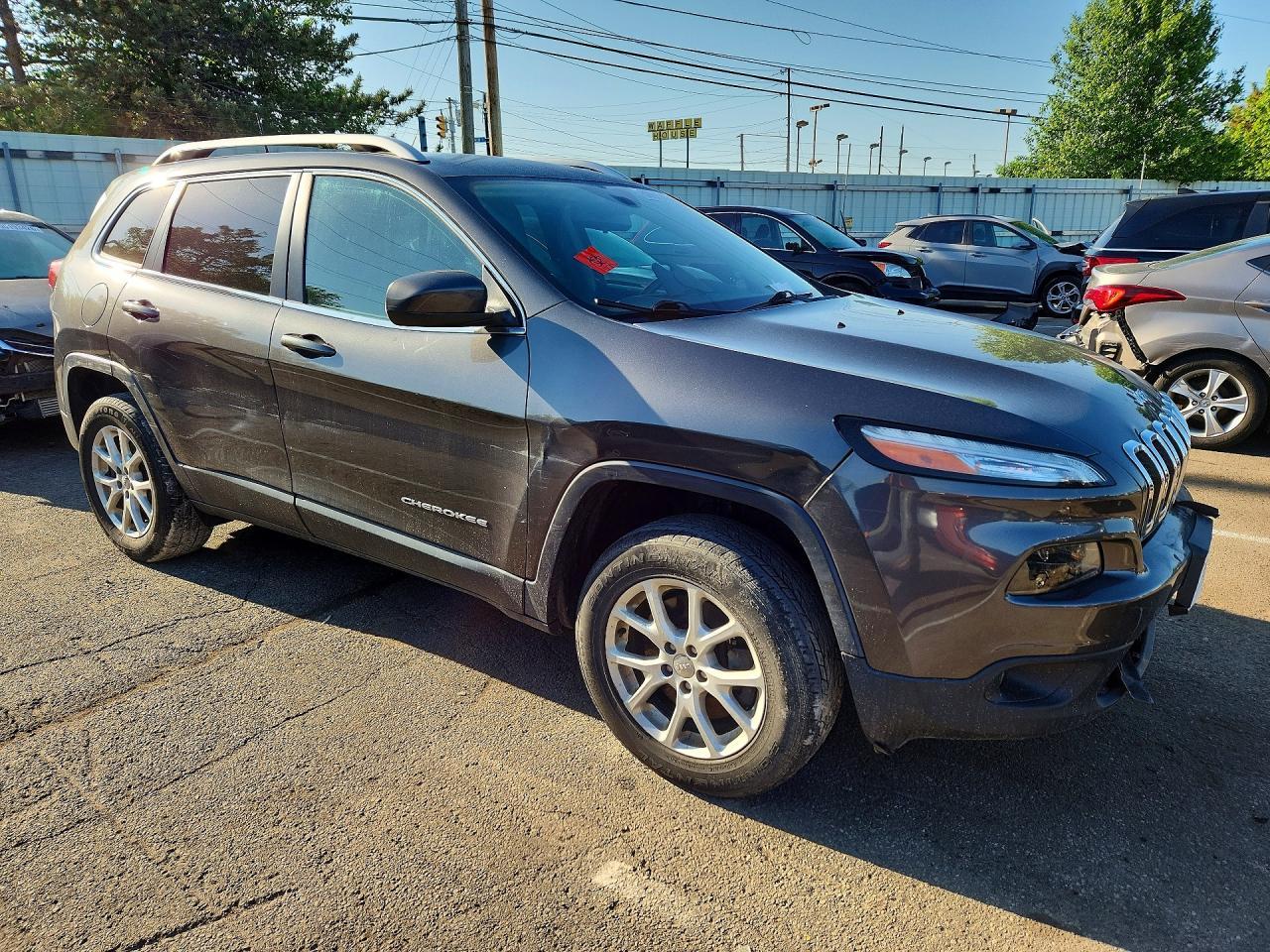 2017 Jeep Cherokee Latitude - zdjęcie 4