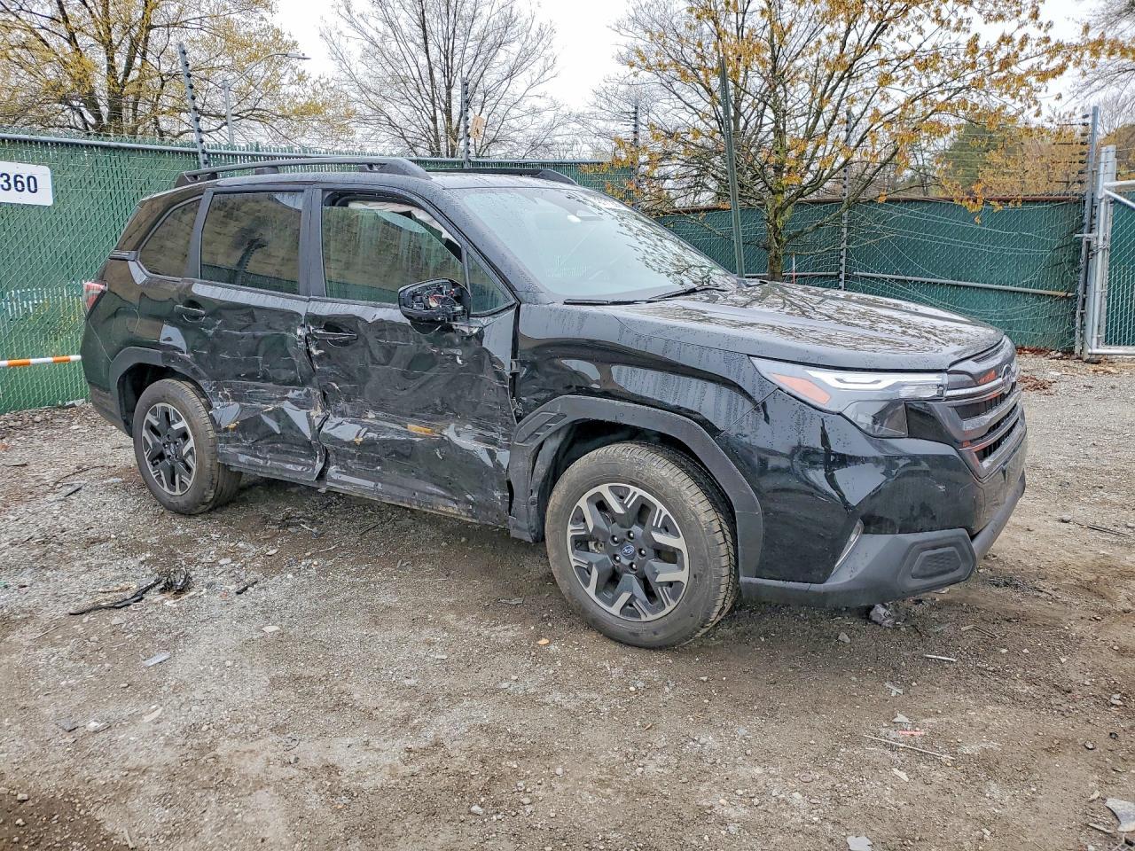 2025 Subaru Forester Premium - zdjęcie 4