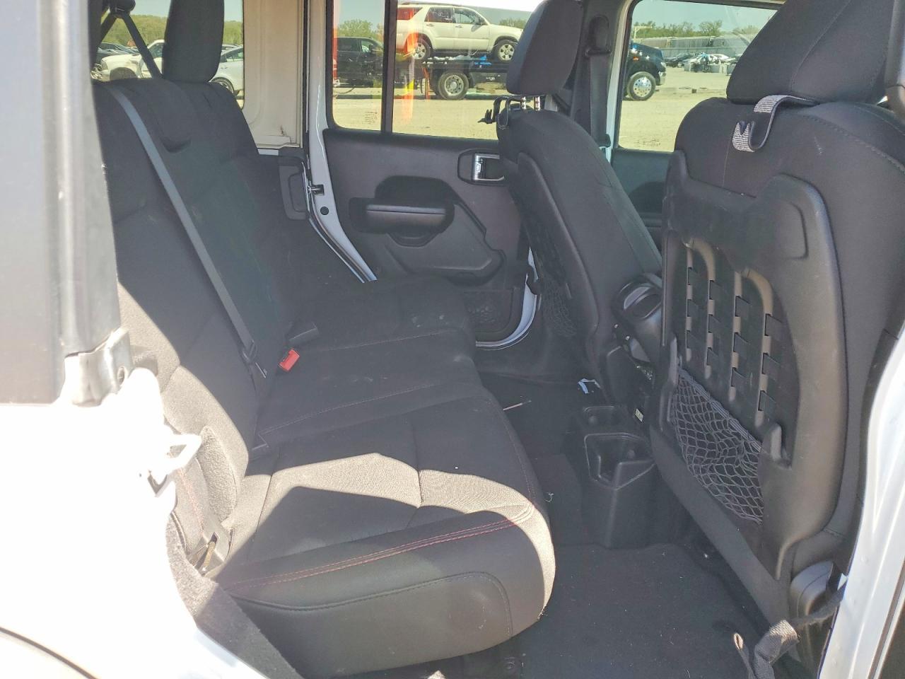 2021 Jeep Wrangler Unlimited Rubicon - zdjęcie 10