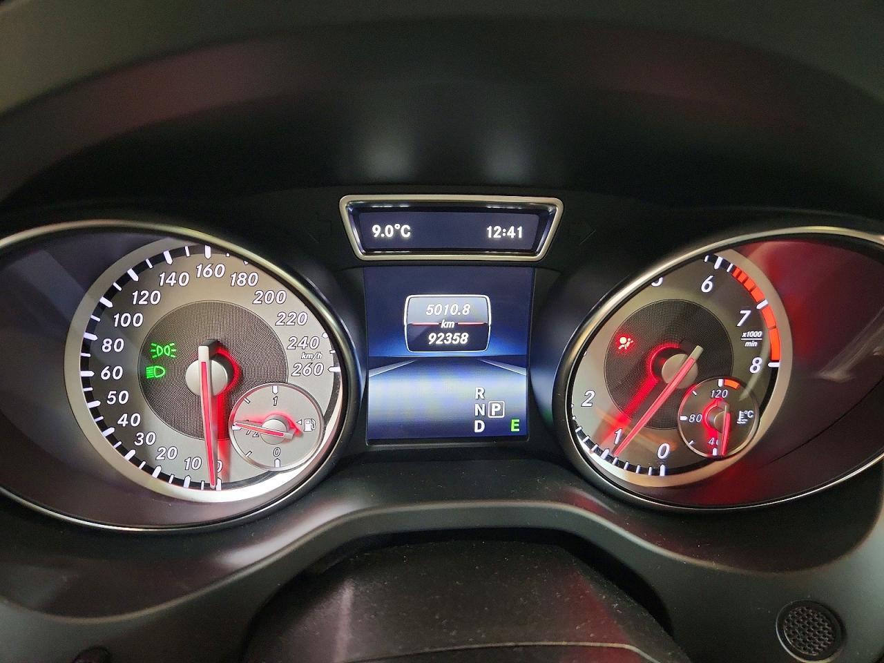 2015 Mercedes-Benz Truck Gla250 4Dr Awd - zdjęcie 9