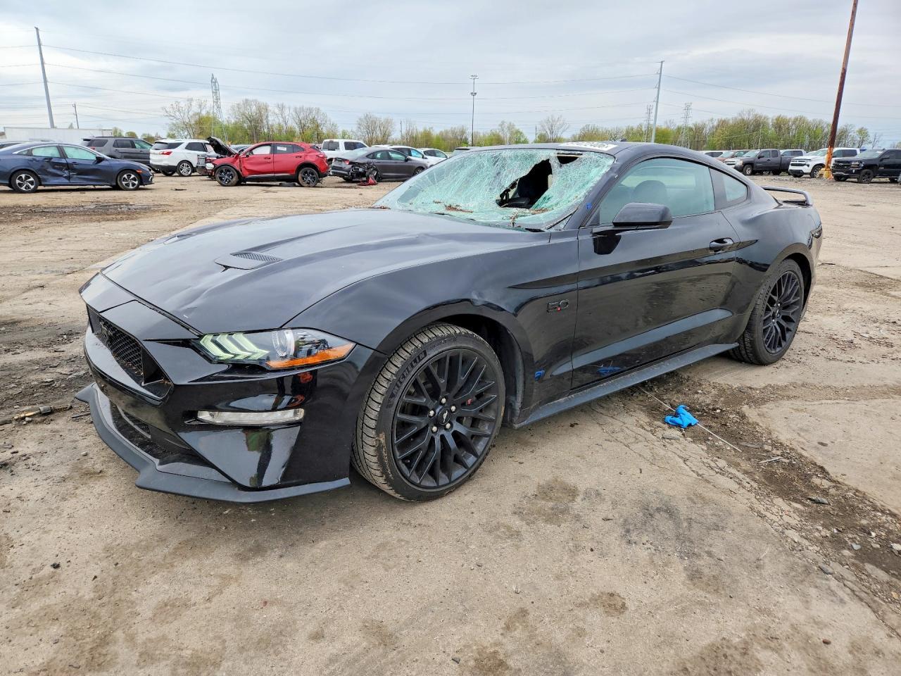 2022 Ford Mustang Gt - zdjęcie główne