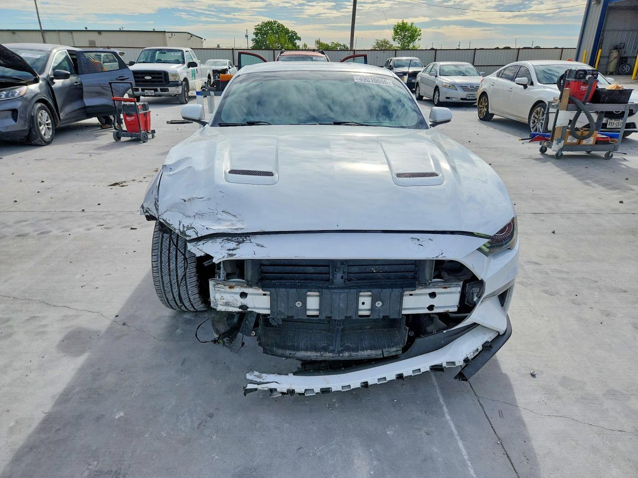 2019 Ford Mustang - zdjęcie 5
