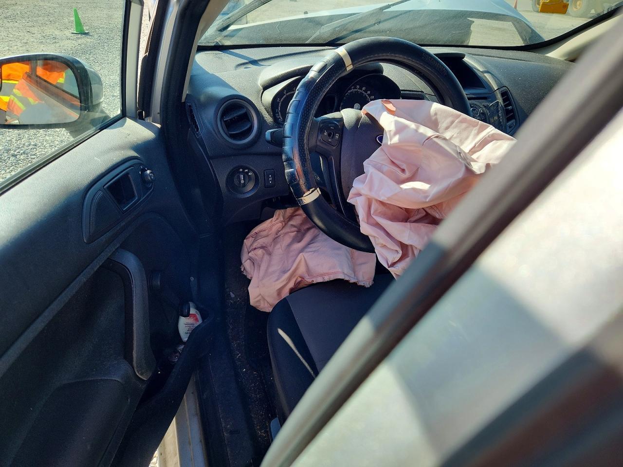 2019 Ford Fiesta S - zdjęcie 8