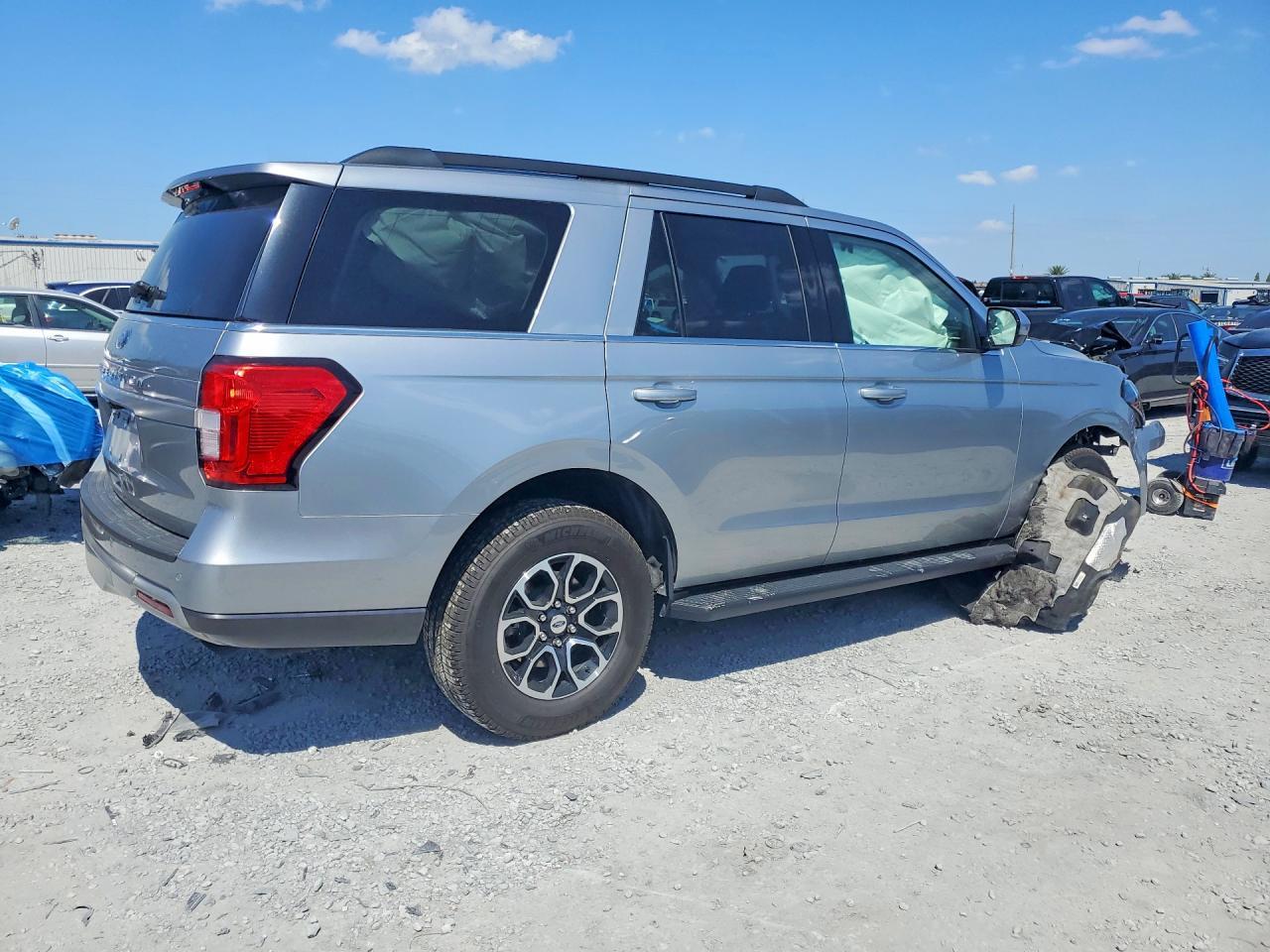 2024 Ford Expedition Xlt - zdjęcie 3