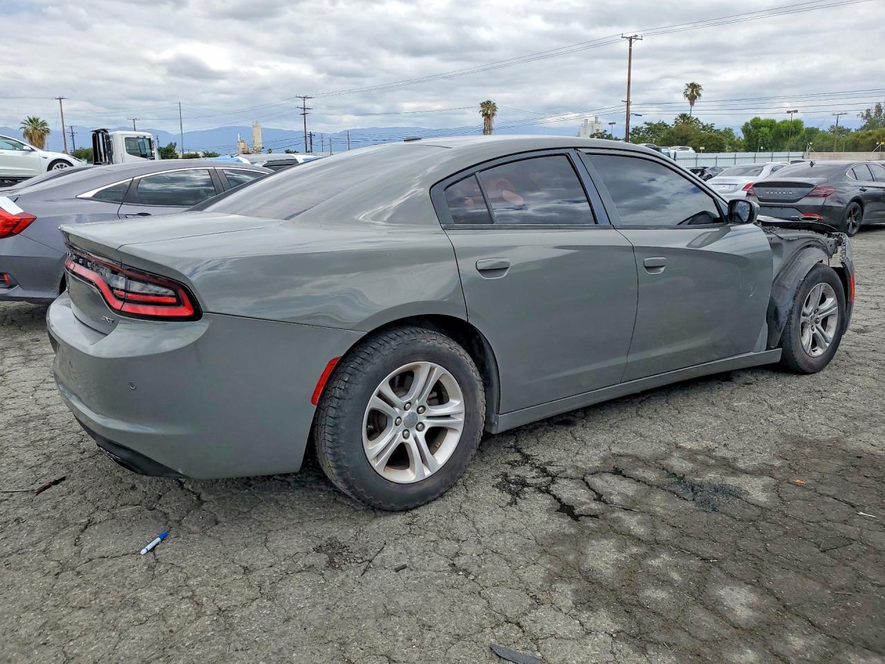 2018 Dodge Charger Sxt - zdjęcie 3