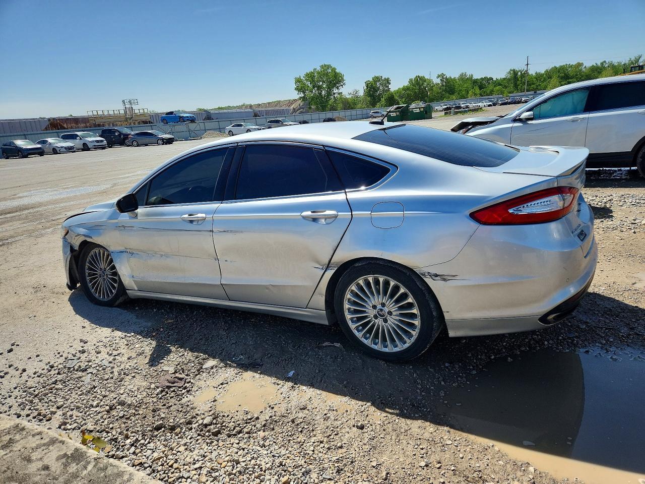 2016 Ford Fusion Titanium - zdjęcie 2