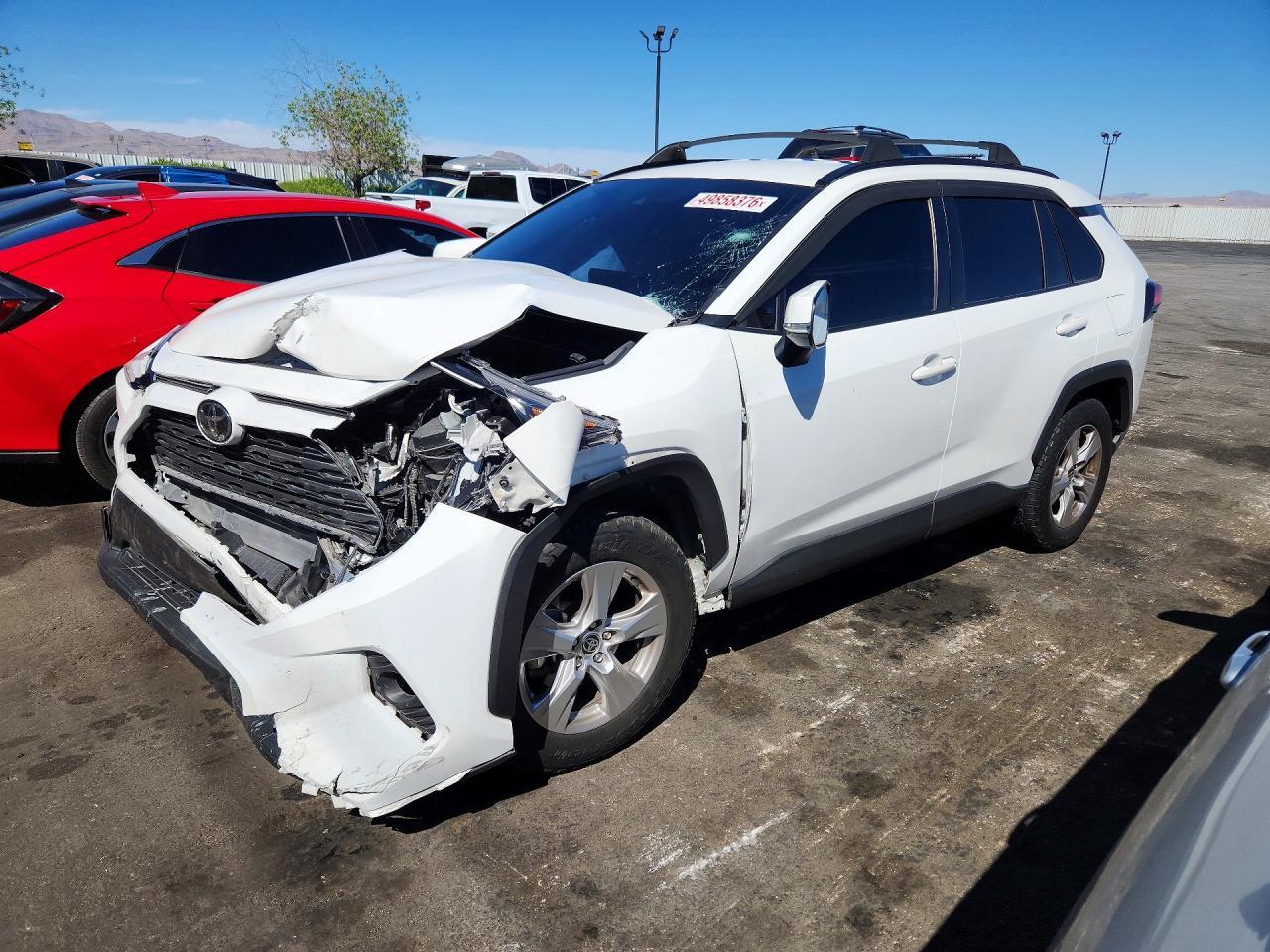 2020 Toyota Rav4 Xle - zdjęcie główne