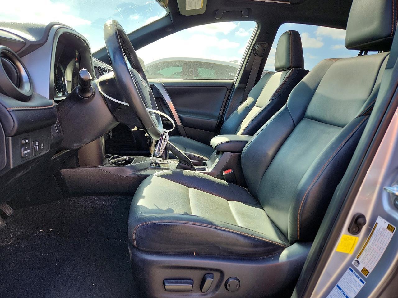 2017 Toyota Rav4 Hybrid Se - zdjęcie 7