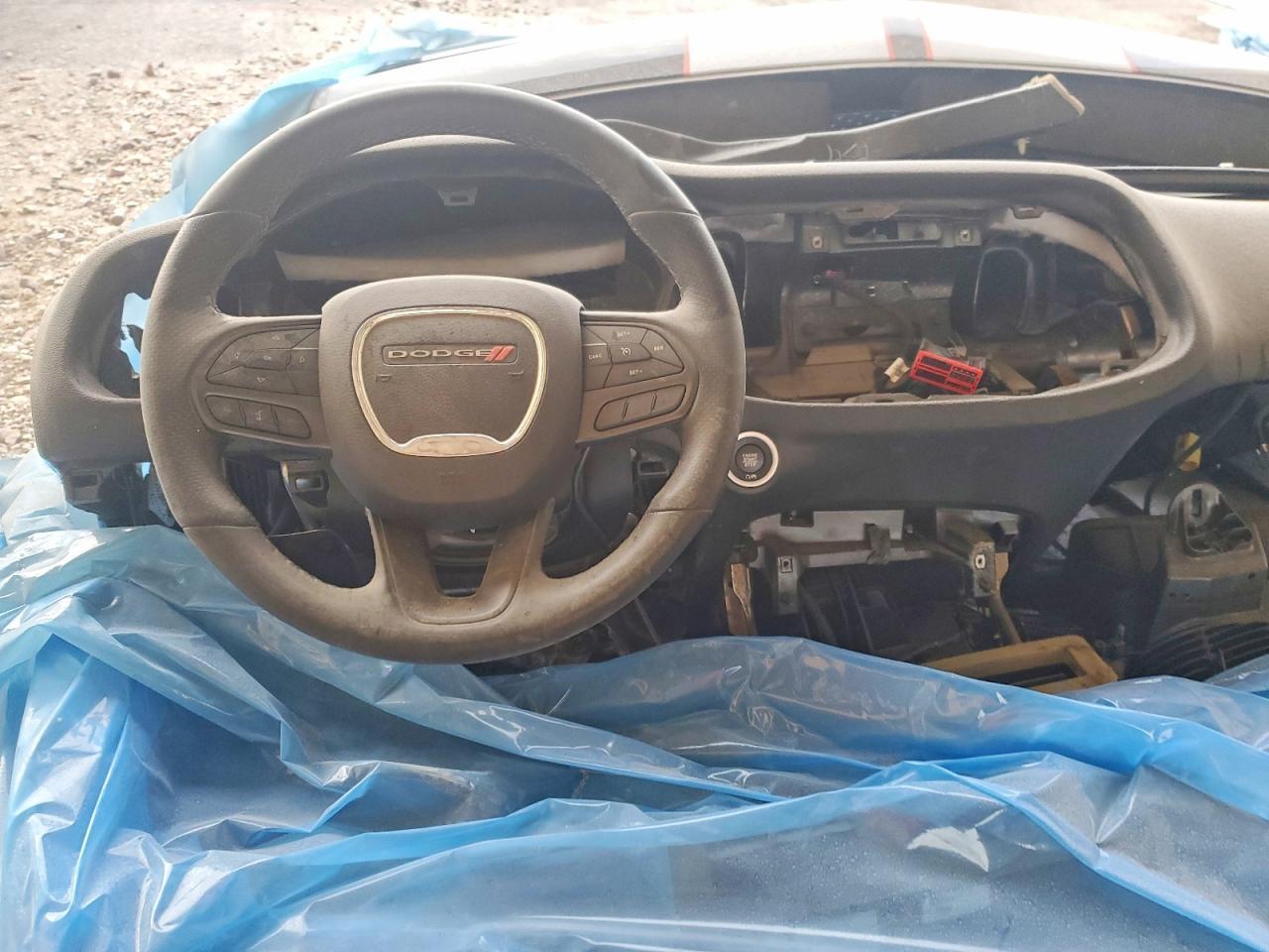 2022 Dodge Challenger R - zdjęcie 9