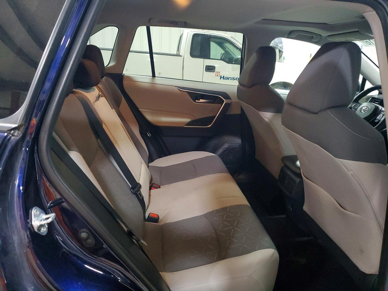 2020 Toyota Rav4 Xle - zdjęcie 10