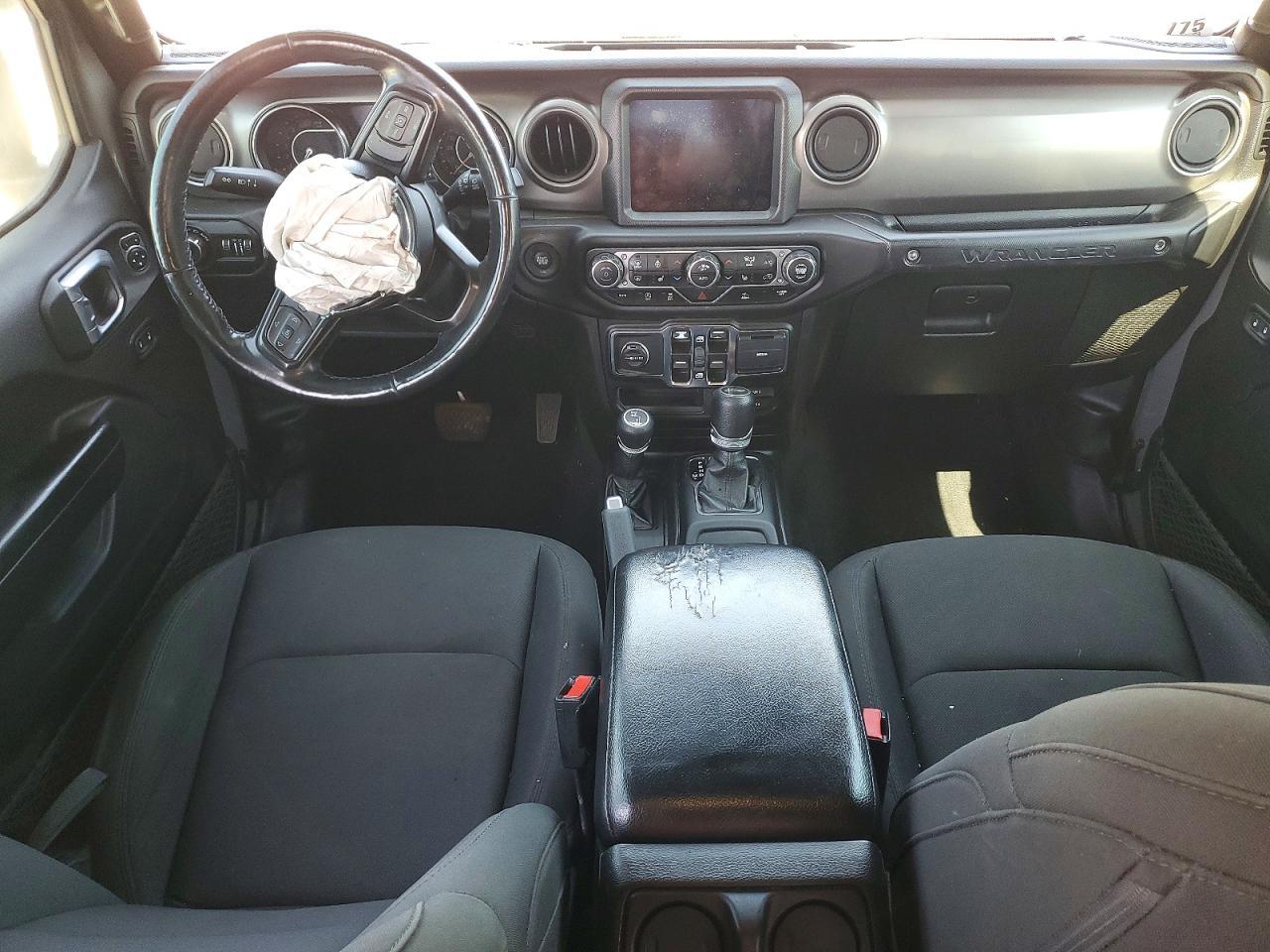 2021 Jeep Wrangler Unlimited Sport - zdjęcie 8