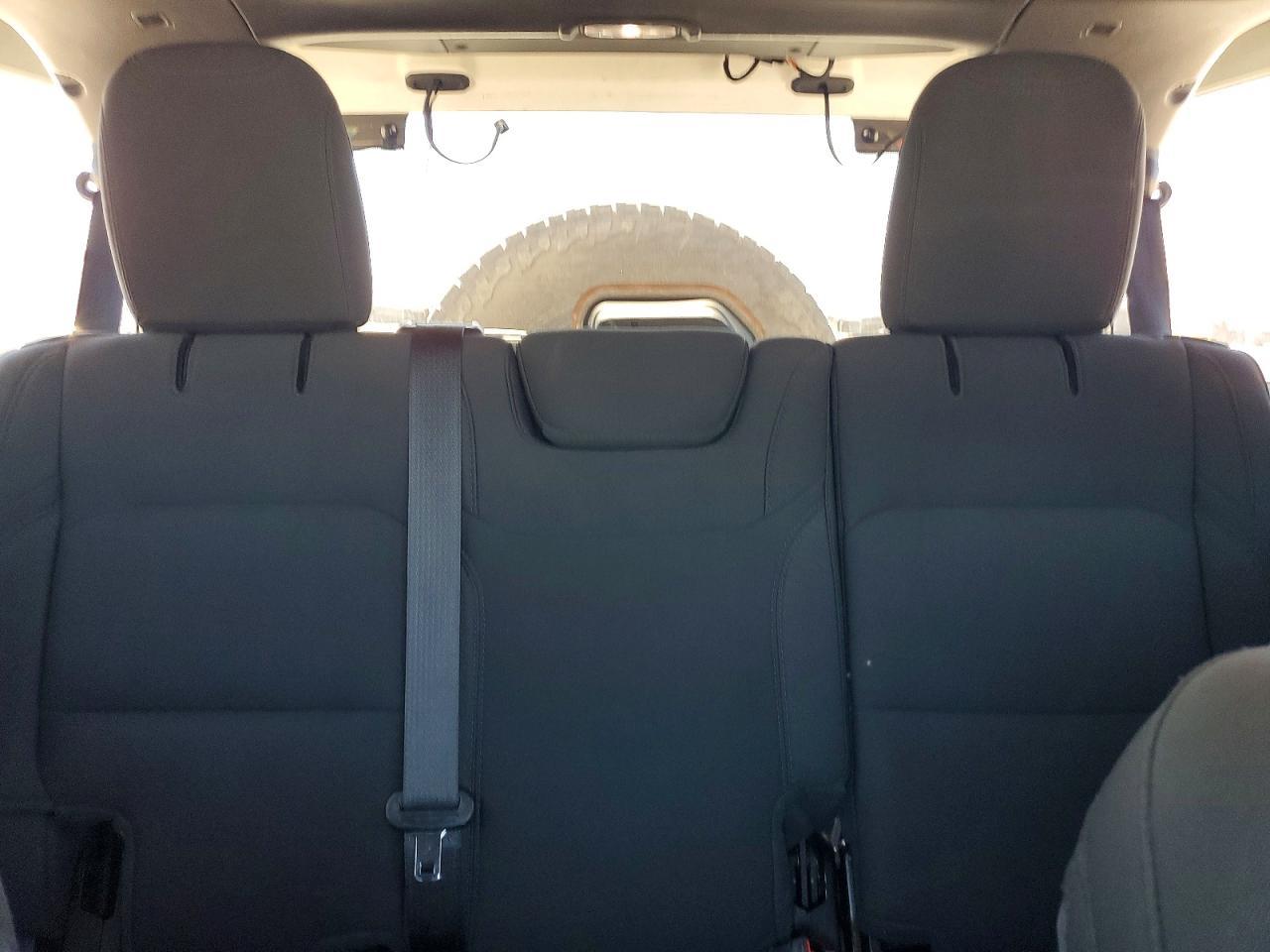 2021 Jeep Wrangler Unlimited Sport - zdjęcie 10